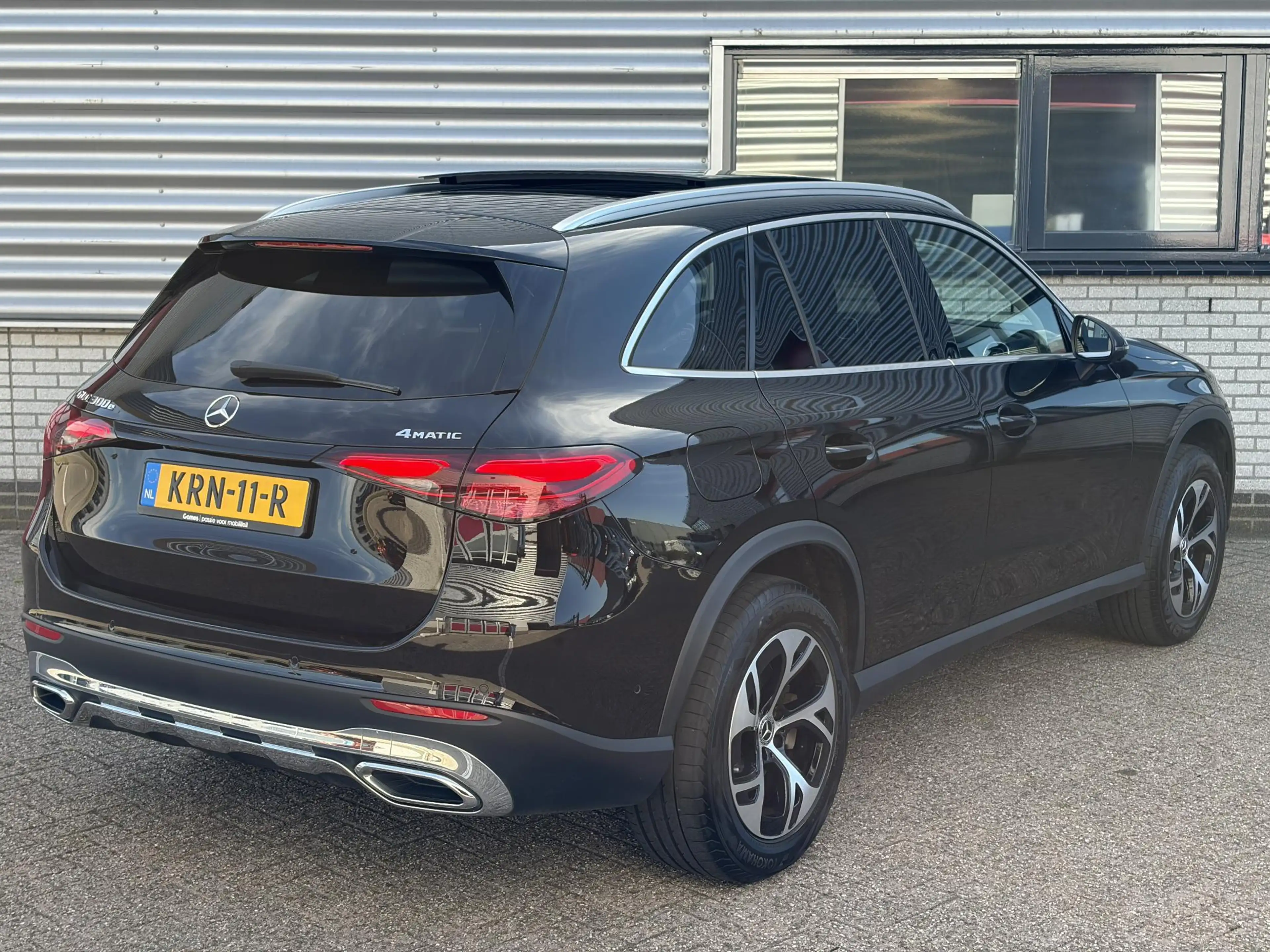 Mercedes-Benz GLC 300 300e 4MATIC Luxury Line — photo 6