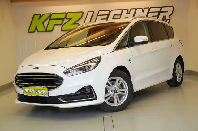 Ford S-Max view 8