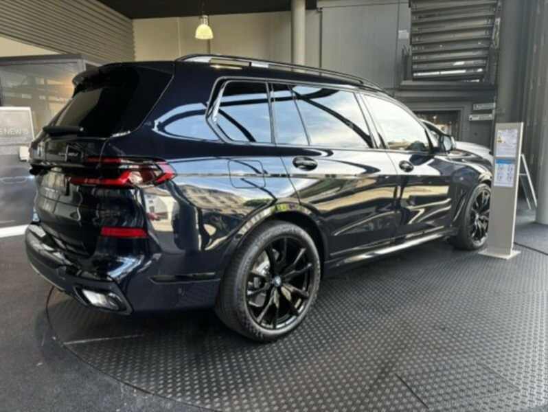 BMW X7 xDrive40d M Sportpaket GEWERBEAKTION — photo 3