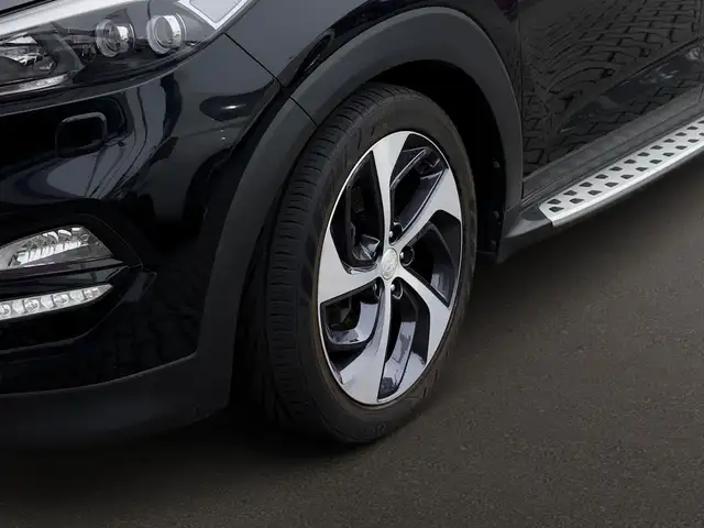 Hyundai Tucson view 3