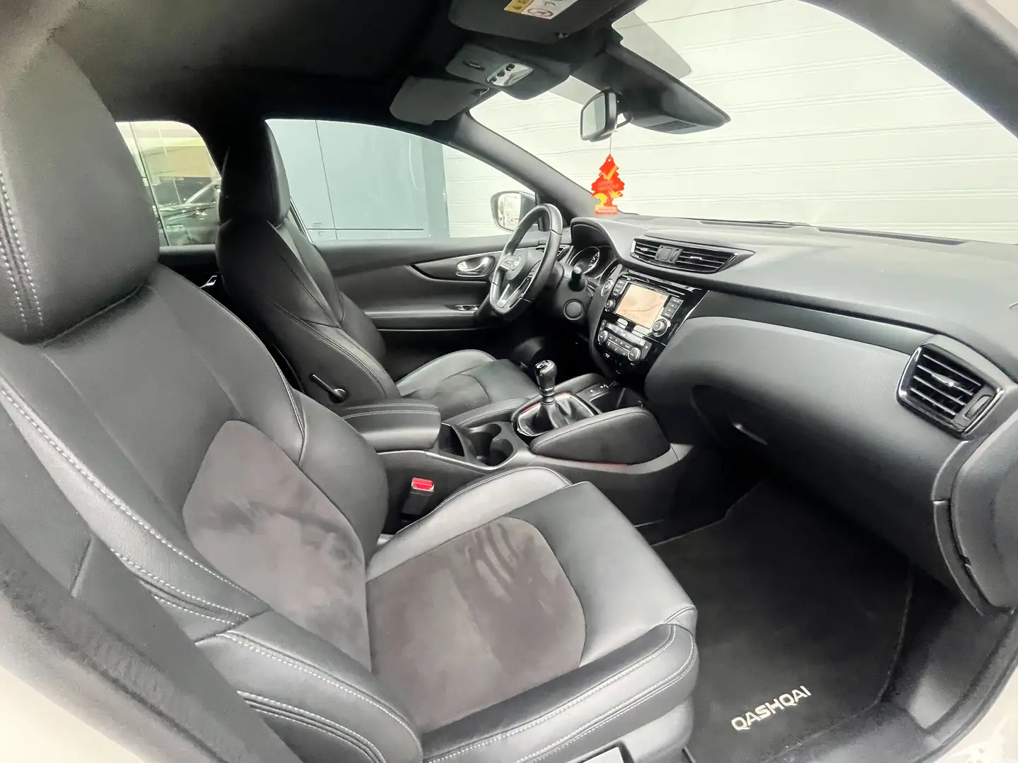 Nissan Qashqai 1.3 DIG-T N-Tec Blanc - 2