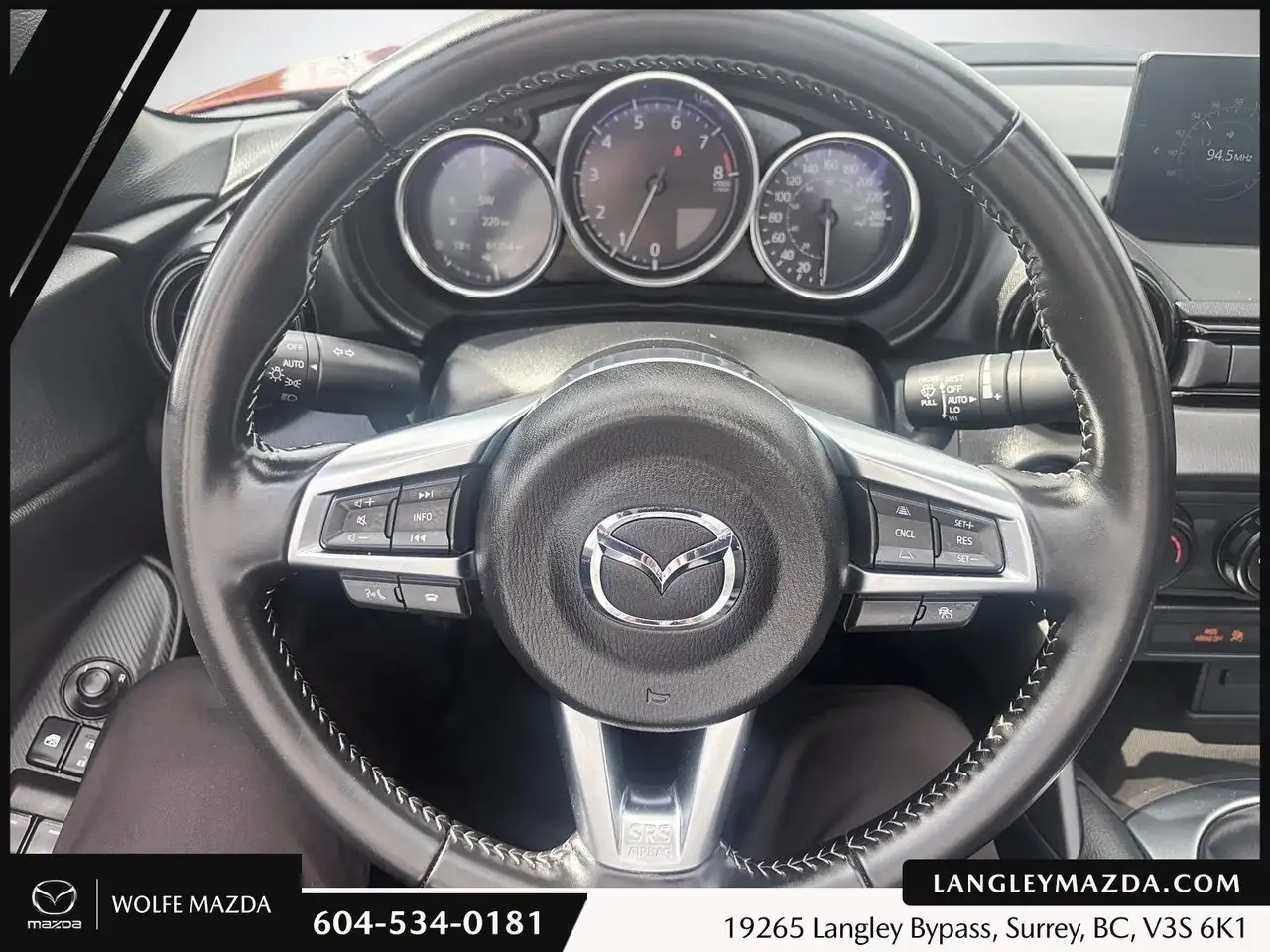 Mazda MX-5 Miata снимка Mazda MX-5 Miata