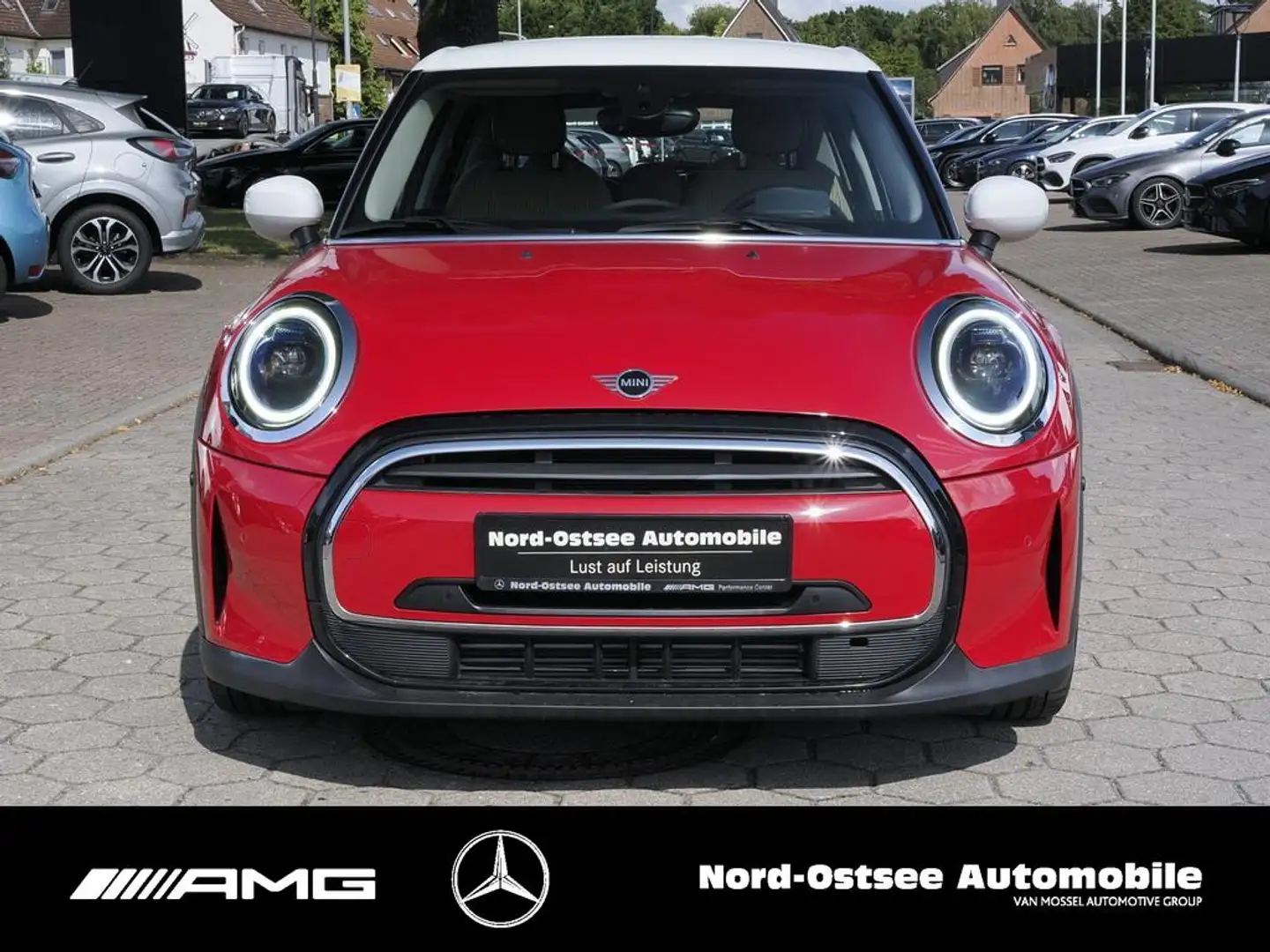 MINI Cooper CLASSIC TRIM HUD LM LED 2xKlima Navi AUT Rouge - 2