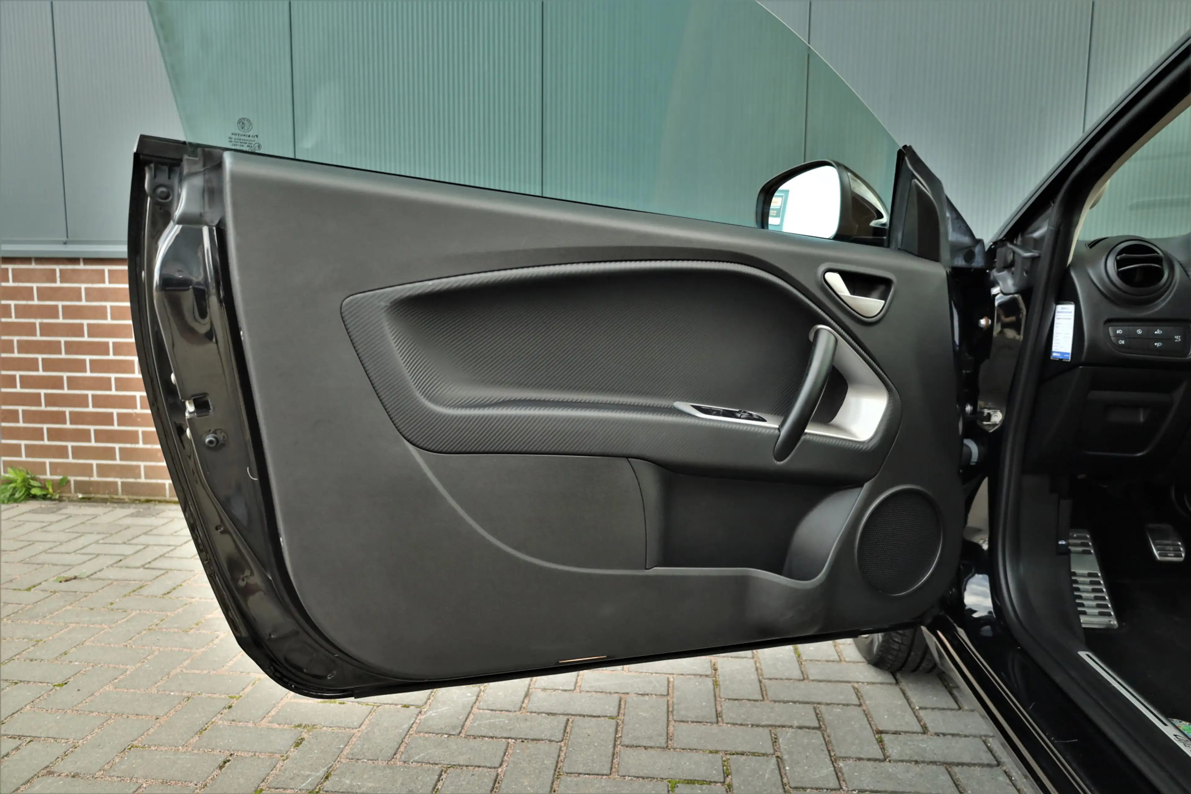Alfa Romeo MiTo 0.9 TwinAir Esclusivo — photo 14