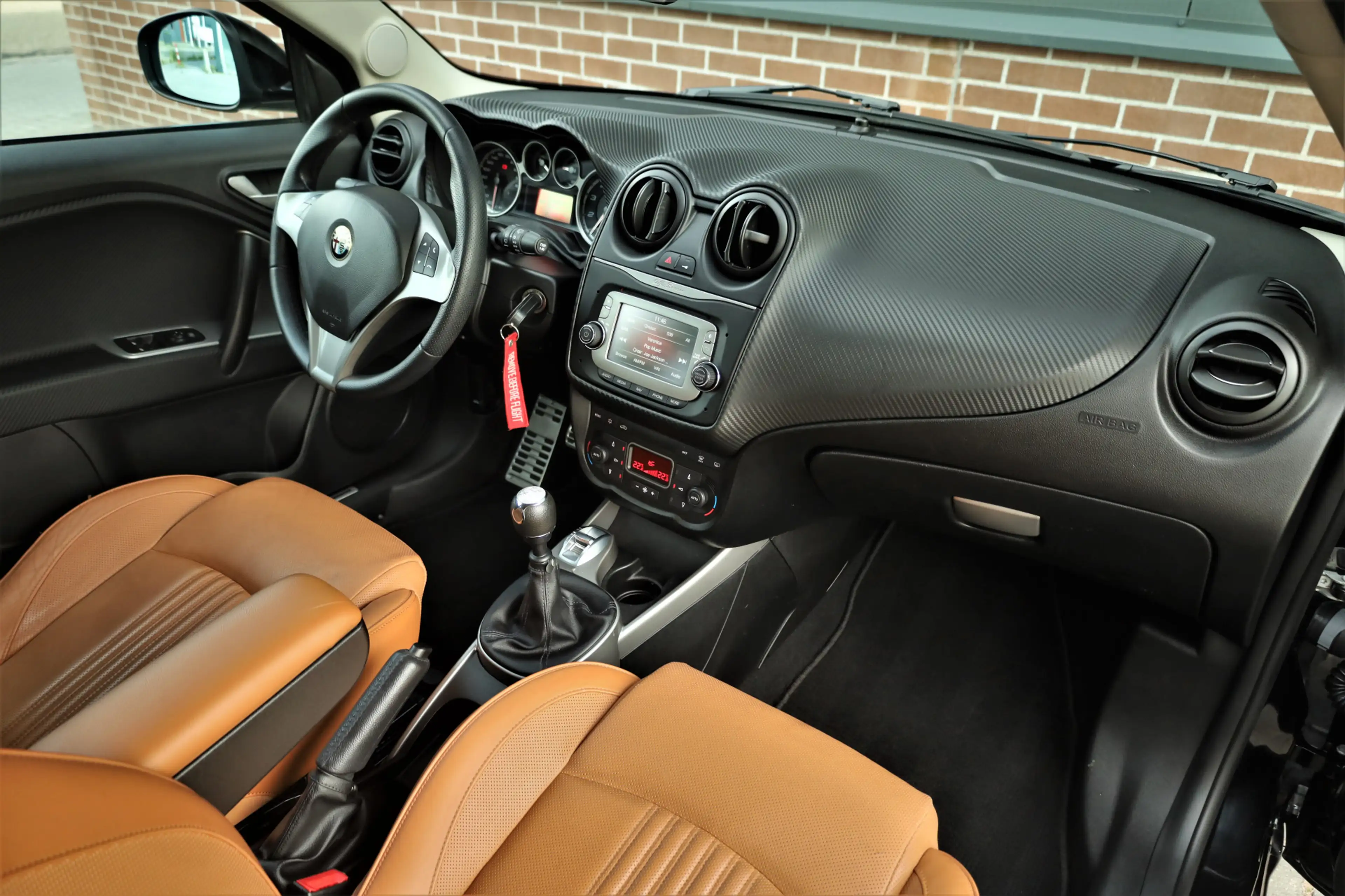 Alfa Romeo MiTo 0.9 TwinAir Esclusivo — photo 9