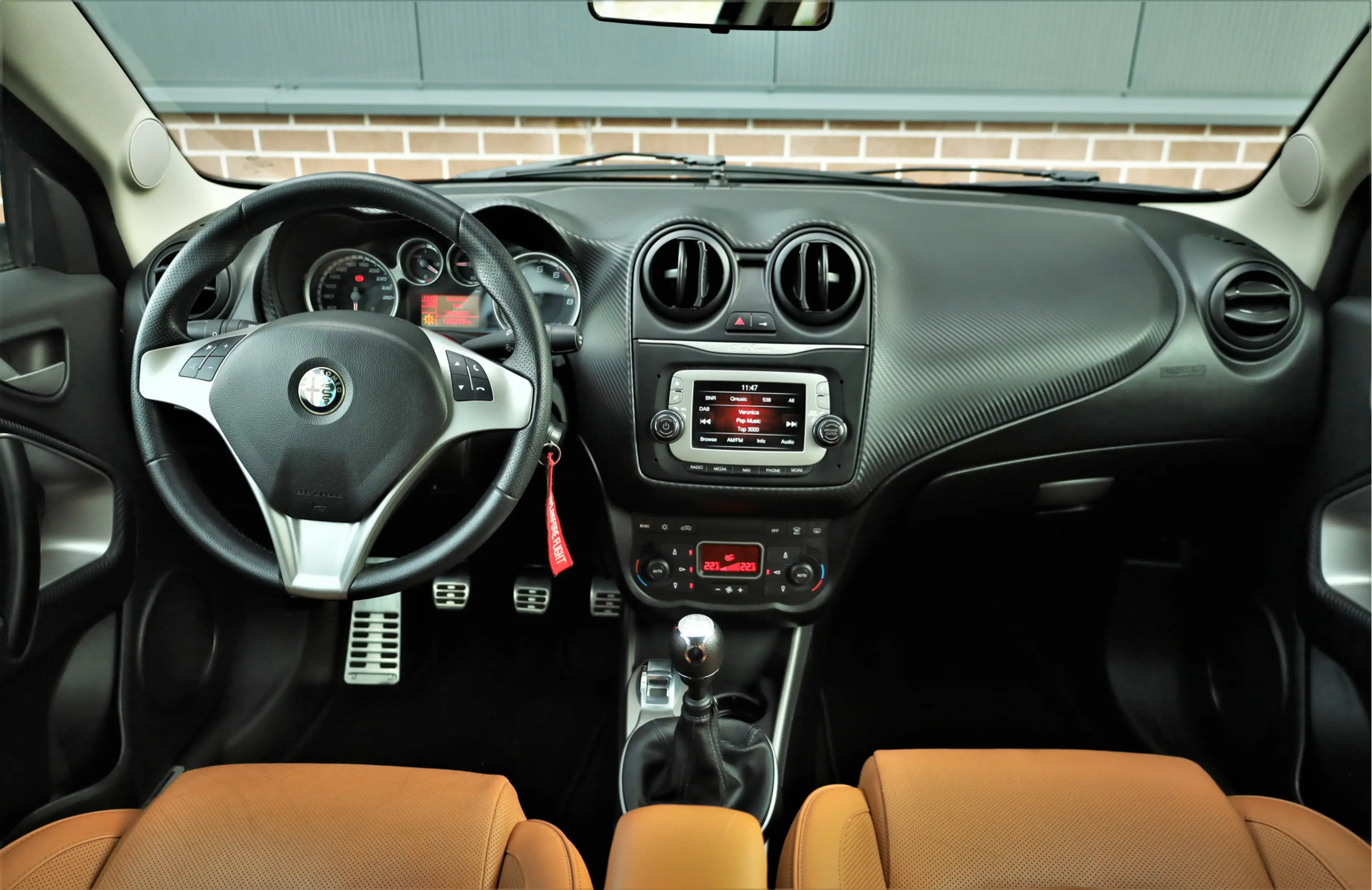 Alfa Romeo MiTo 0.9 TwinAir Esclusivo — photo 11