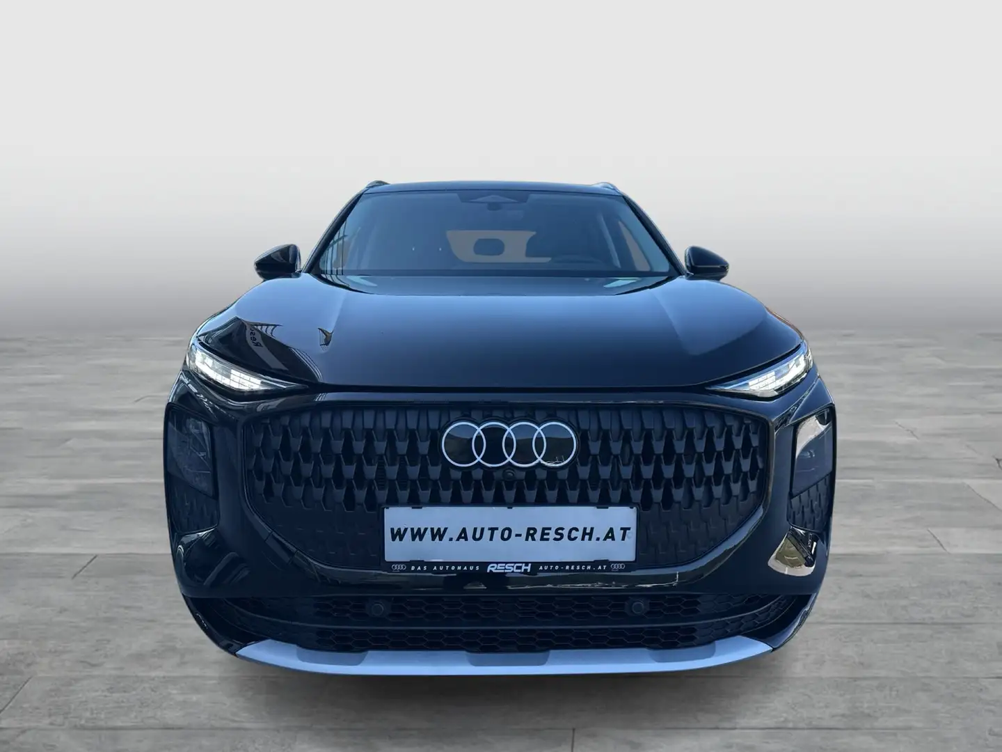 Audi Q3 TFSI 110 kW  intense Schwarz - 2