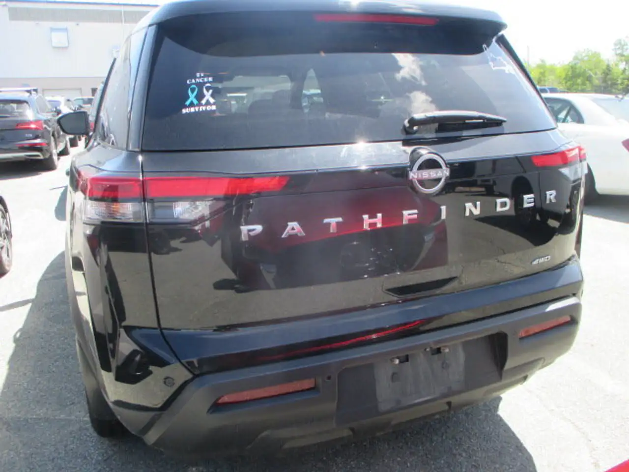 Nissan Pathfinder photo Nissan Pathfinder