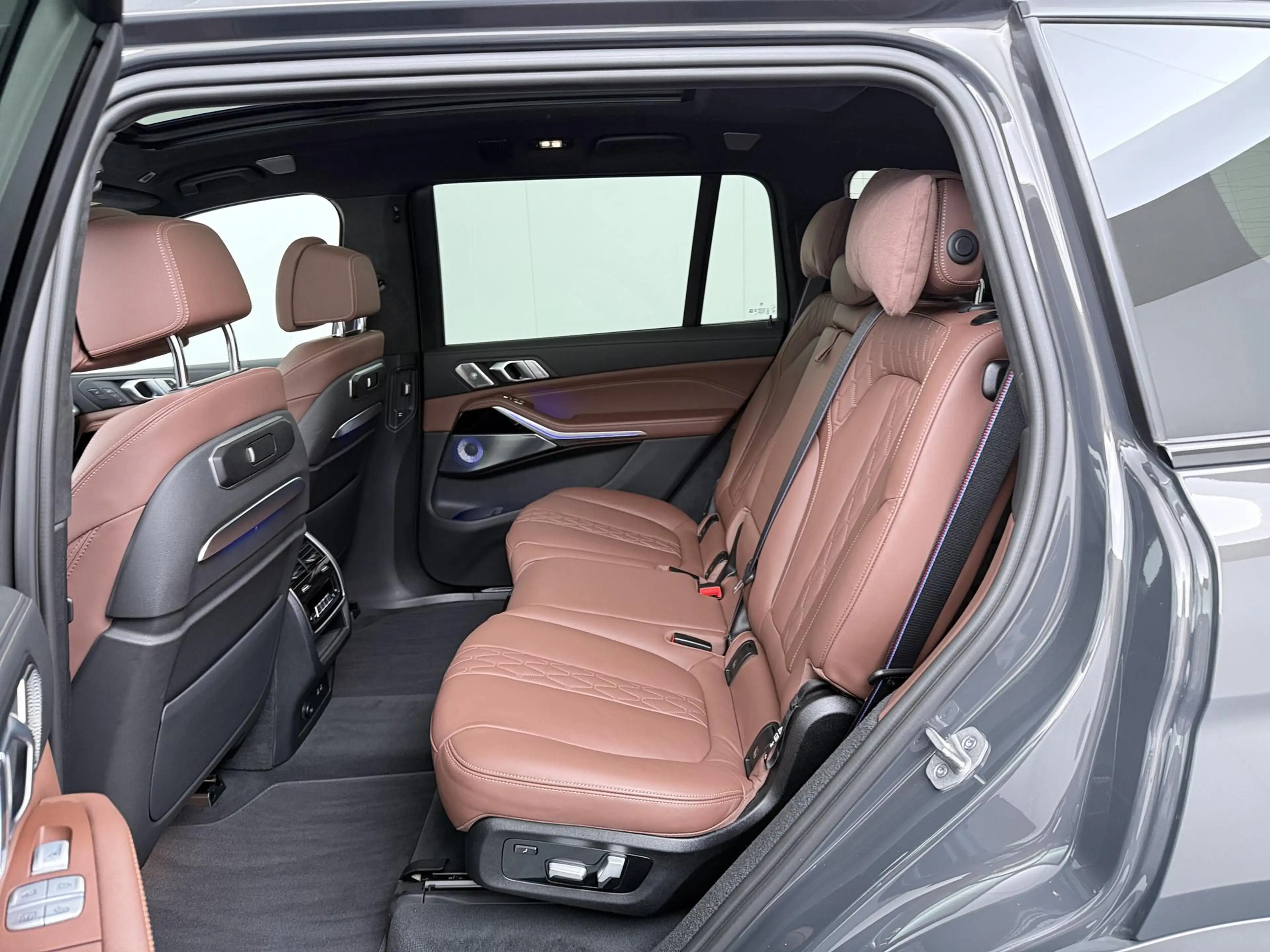 BMW X7 M60i xDrive M-Sport Pro | Skylounge | Head-Up | Ad — photo 14