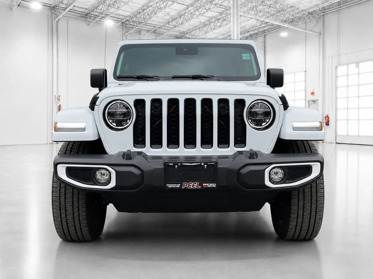 Jeep Wrangler снимка Jeep Wrangler