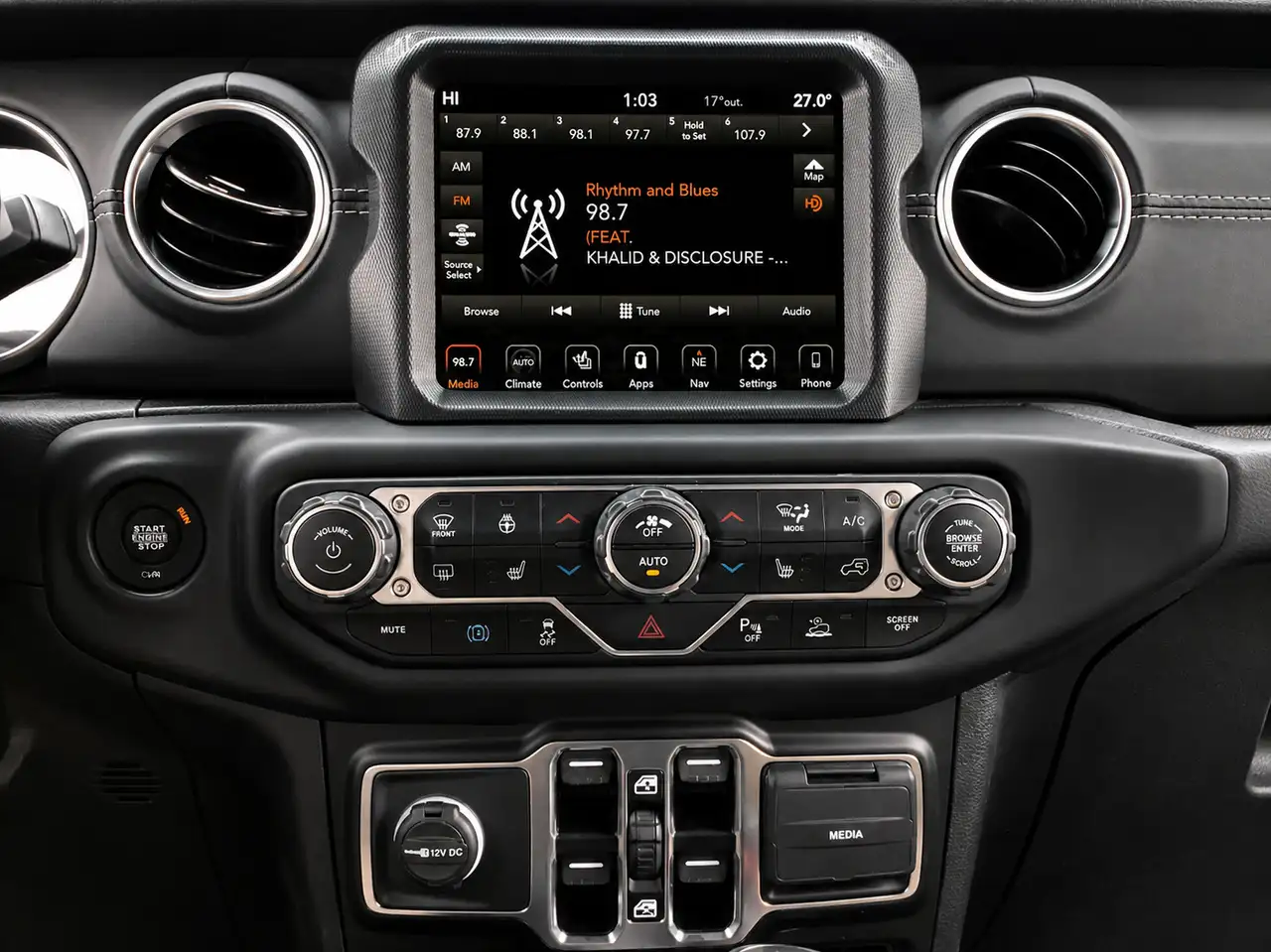 Jeep Wrangler снимка Jeep Wrangler