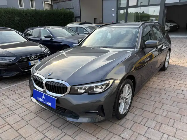 BMW 318 Serie 3 G21 2019 Touring 318d Touring Business Advantage auto
