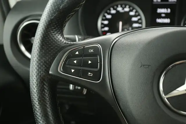 Mercedes-Benz Vito view 14