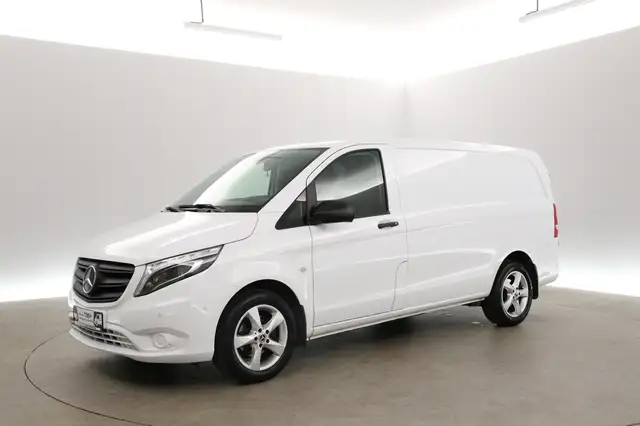 Mercedes-Benz Vito view 8