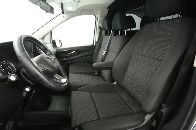 Mercedes-Benz Vito view 9