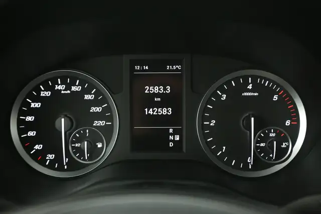 Mercedes-Benz Vito view 13