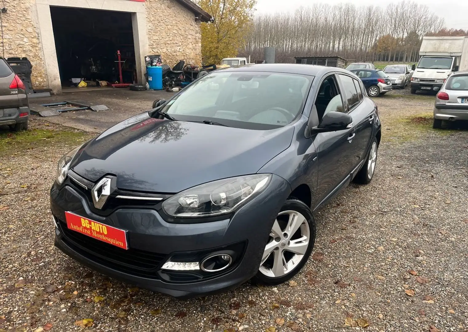 Renault Megane III 1.2TCe 130cv Gris - 1