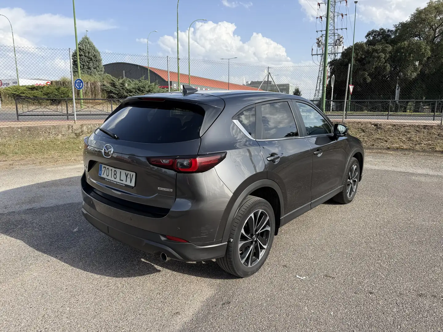 Mazda CX-5 2.2 Skyactiv-D Advantage 2WD 110kW Gris - 1