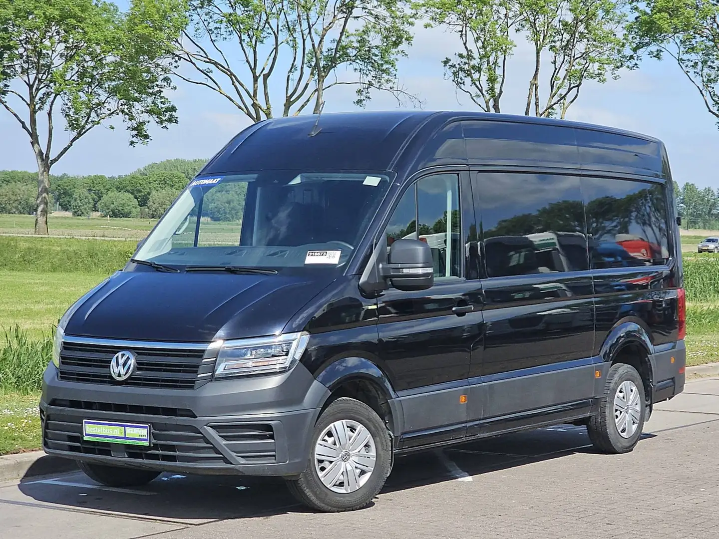 Volkswagen Crafter 2.0 ac automaat EURO6 Zwart - 2