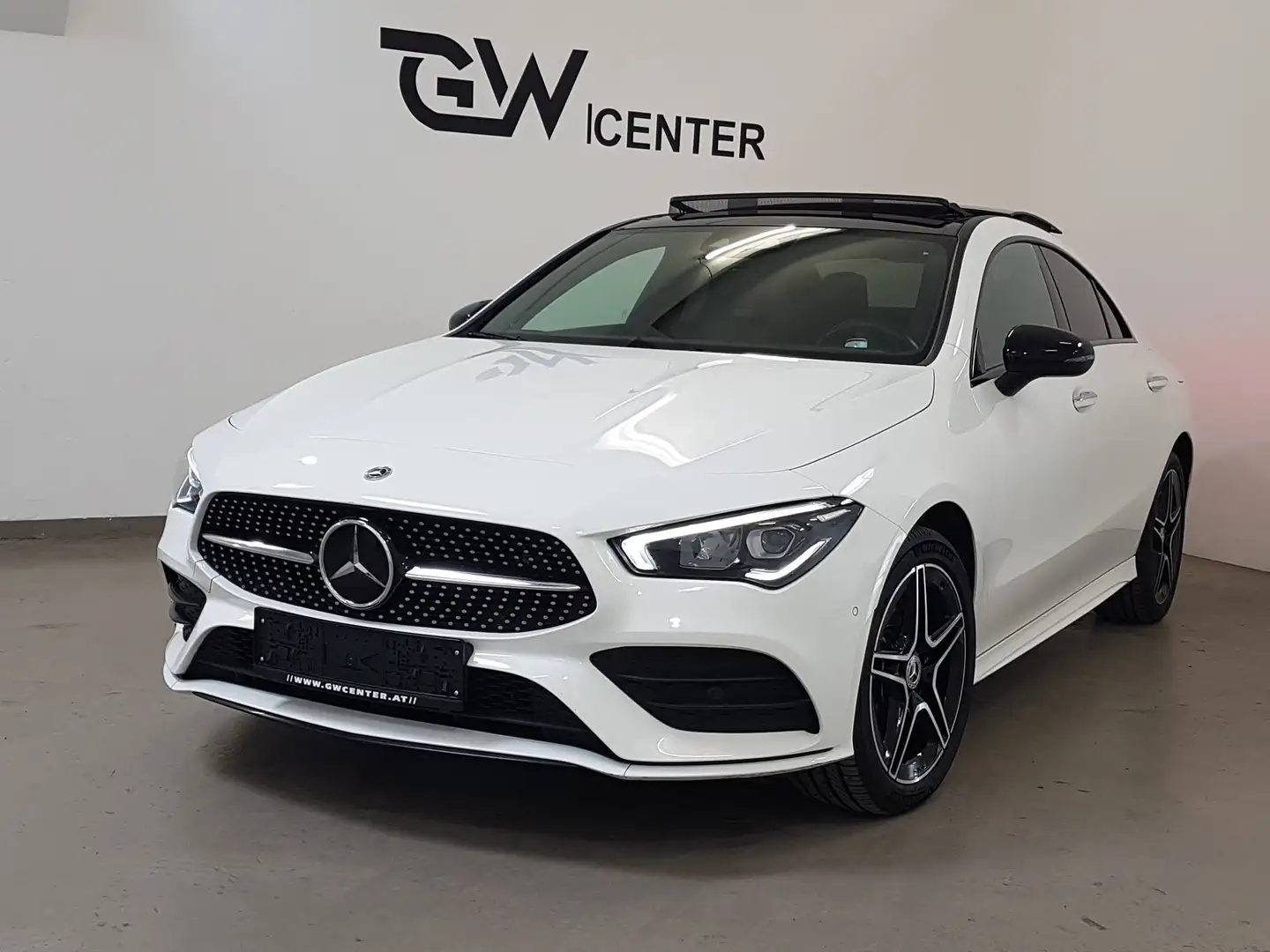 Mercedes-Benz CLA 250 e AMG Line Panorama Distronic Memory Ambiente Weiß - 1