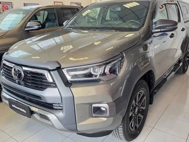 Toyota Hilux 2.8 Invincible ITALIANA GARANZIA TOYOTA!