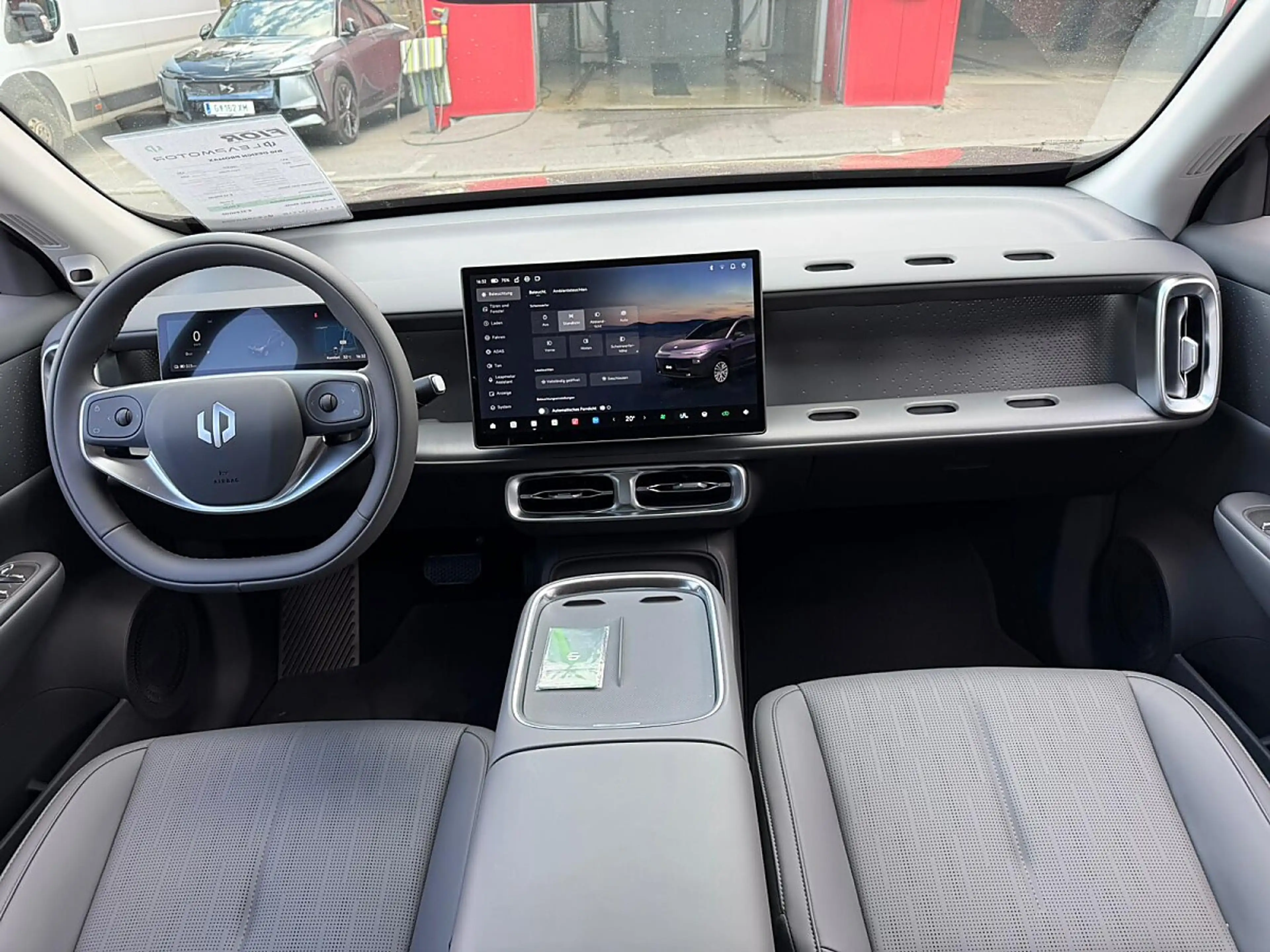 Leapmotor B10 Hybrid EV Design (L1072) — photo 6
