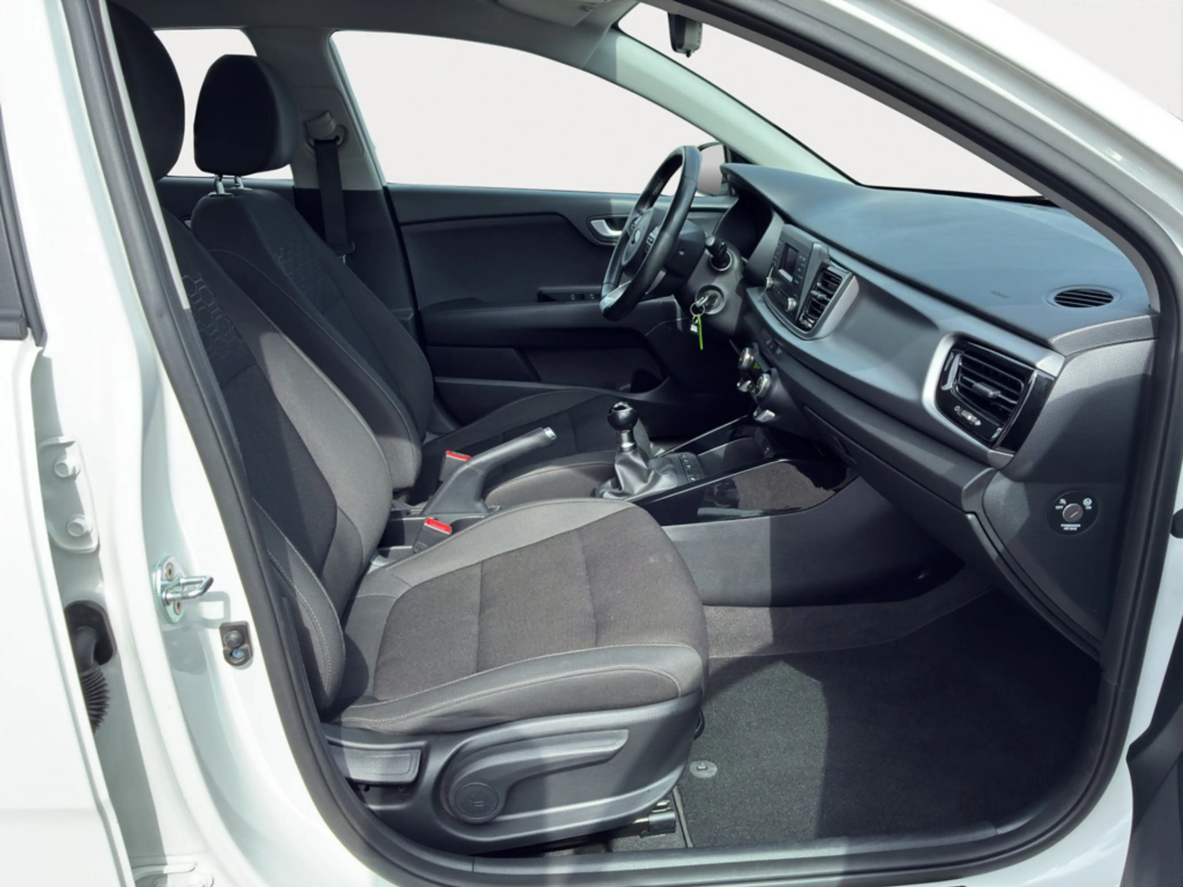 Kia Rio 1.2 Vision | KLIAAUTO | SHZ | PDC — photo 13