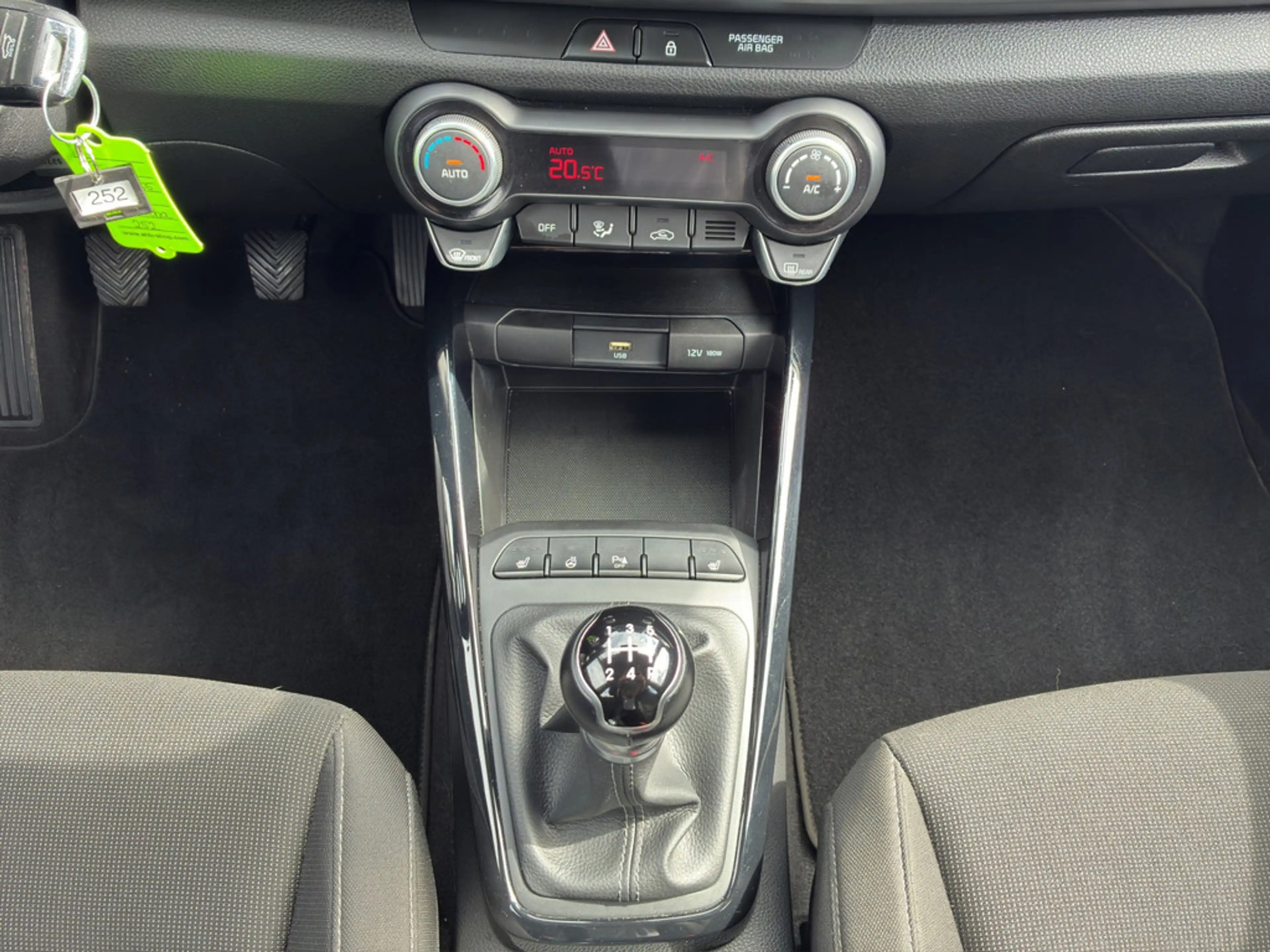 Kia Rio 1.2 Vision | KLIAAUTO | SHZ | PDC — photo 15