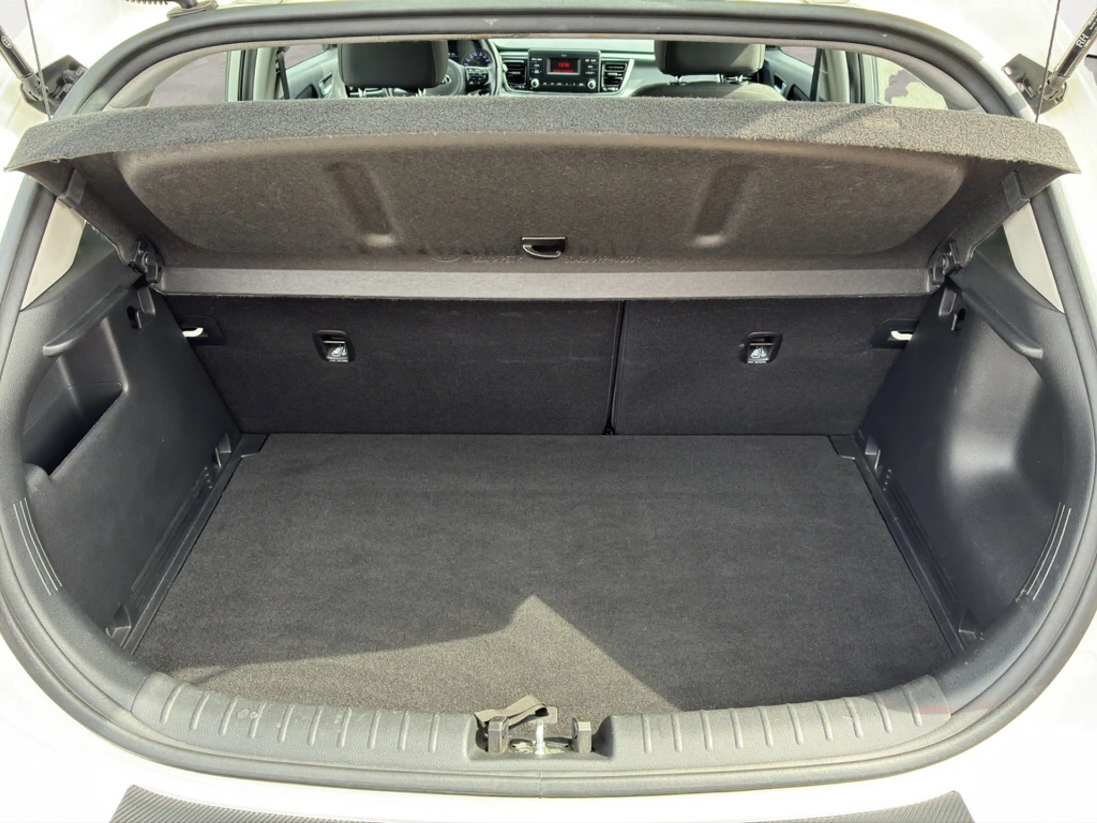 Kia Rio 1.2 Vision | KLIAAUTO | SHZ | PDC — photo 11