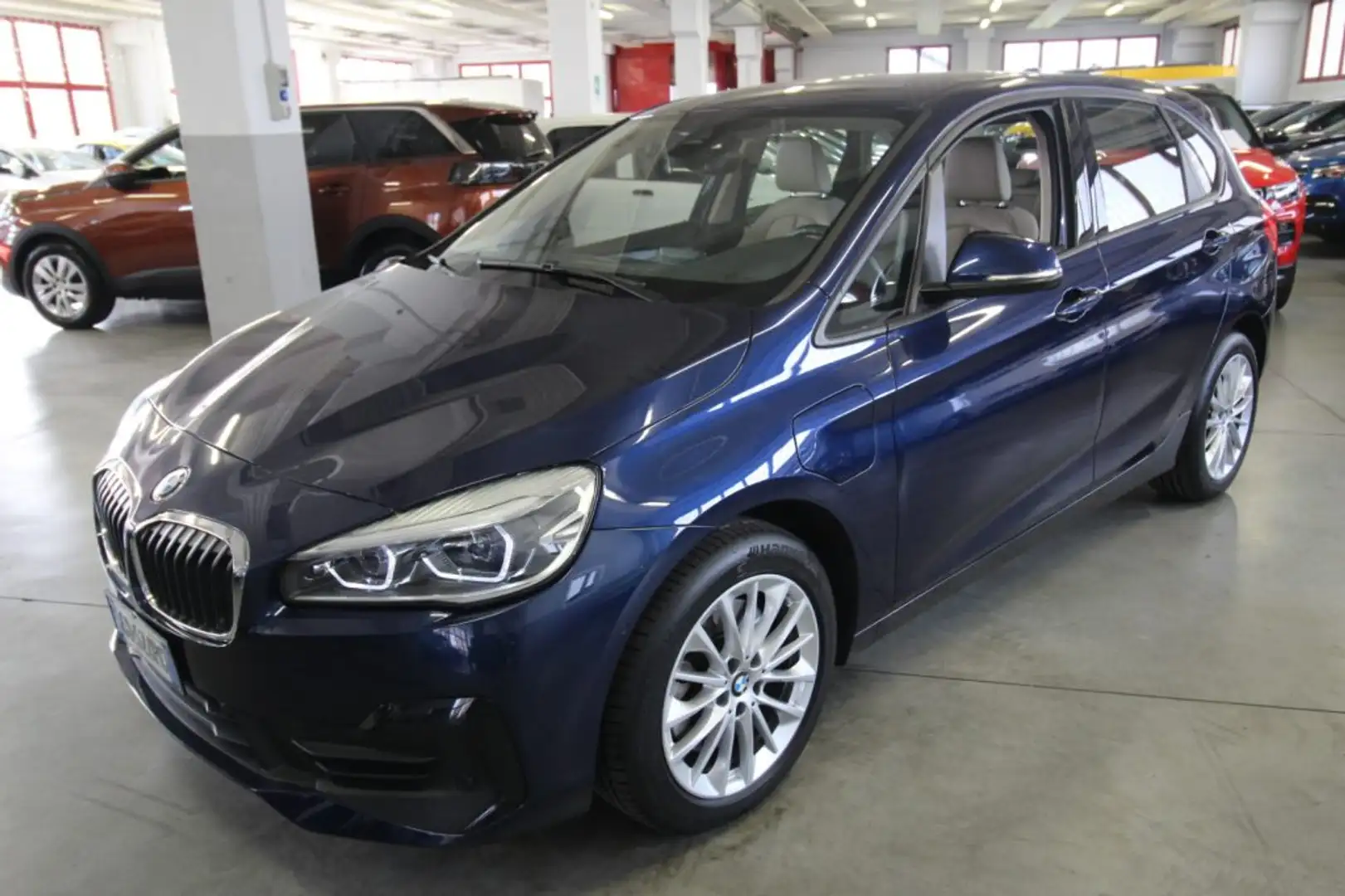 BMW 225 xe Active Tourer iPerformance Business aut. Blau - 2