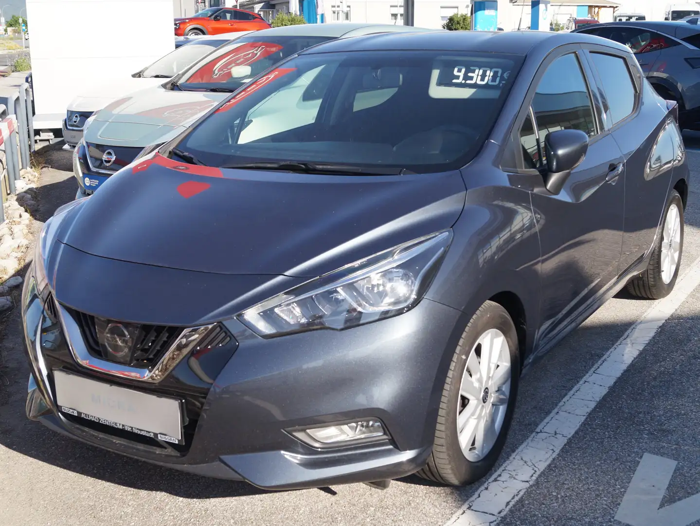 Nissan Micra 1,0 IG-T 100 N-Way Grau - 1
