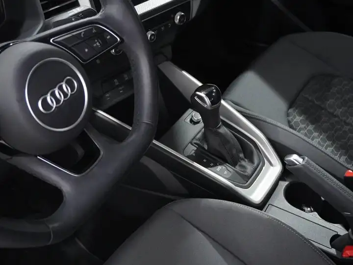 Audi A1 2022, foto 10