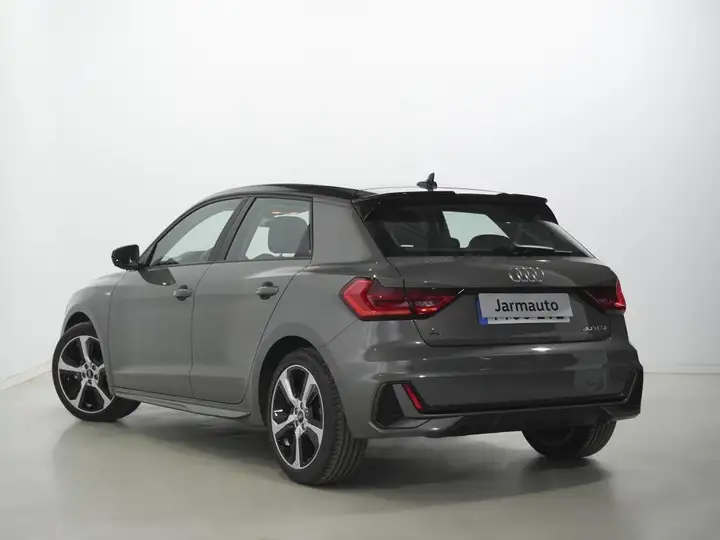 Audi A1 2022, foto 2