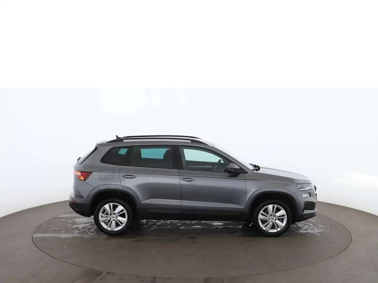 Skoda Karoq 1.5 TSI Selection Aut MATRIX RADAR NAVI PDC Grau - 2