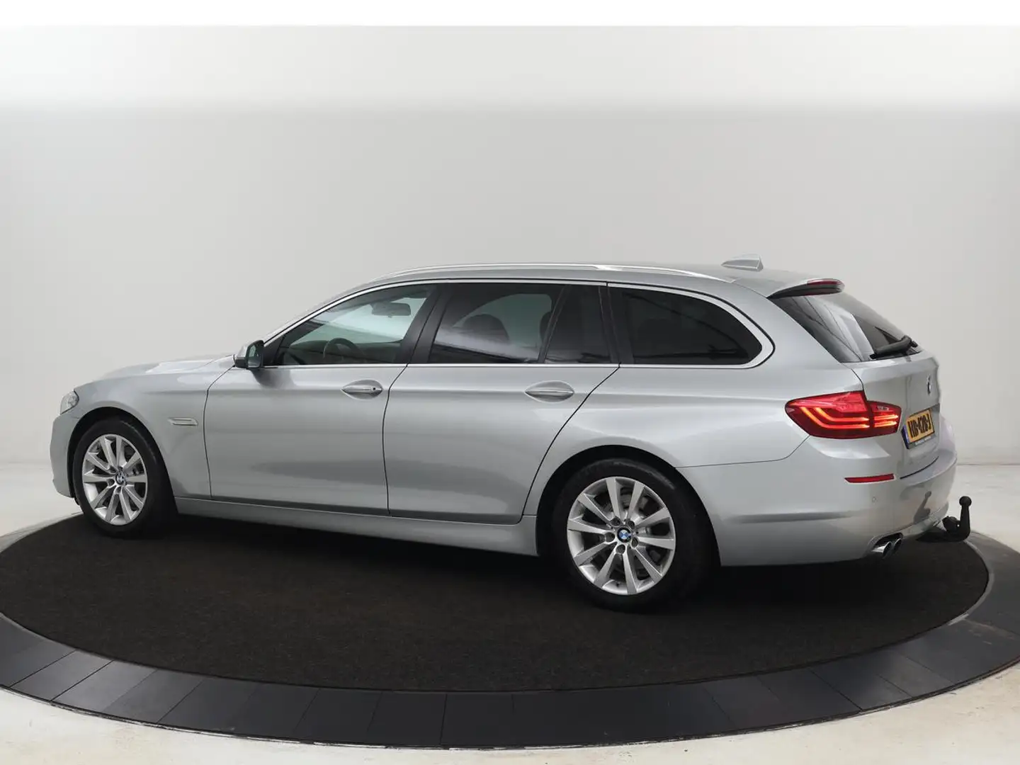 BMW 518 5-serie 518d Executive | Adaptive cruise | Leder | Grijs - 2