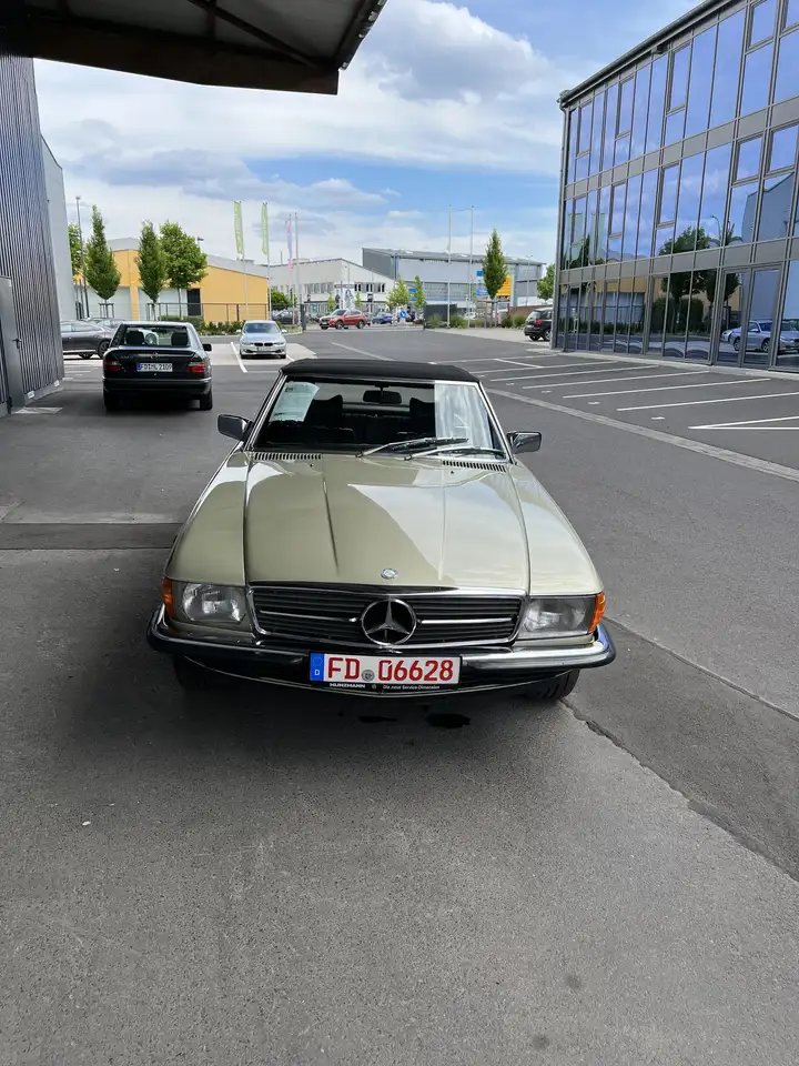 Mercedes-Benz 280SL, R107, foto 3
