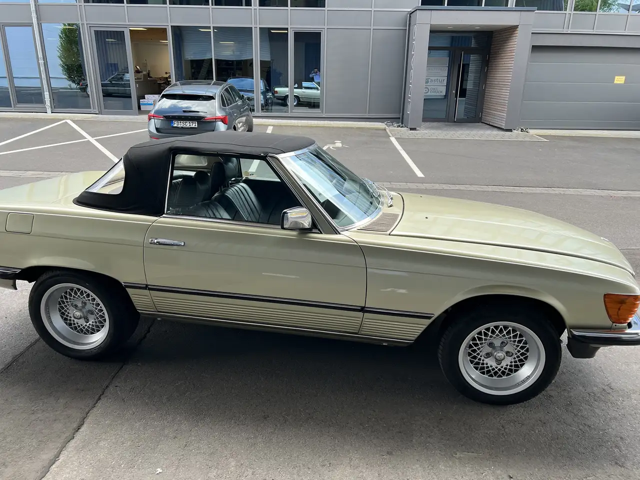 Mercedes-Benz 280SL, R107, foto 1