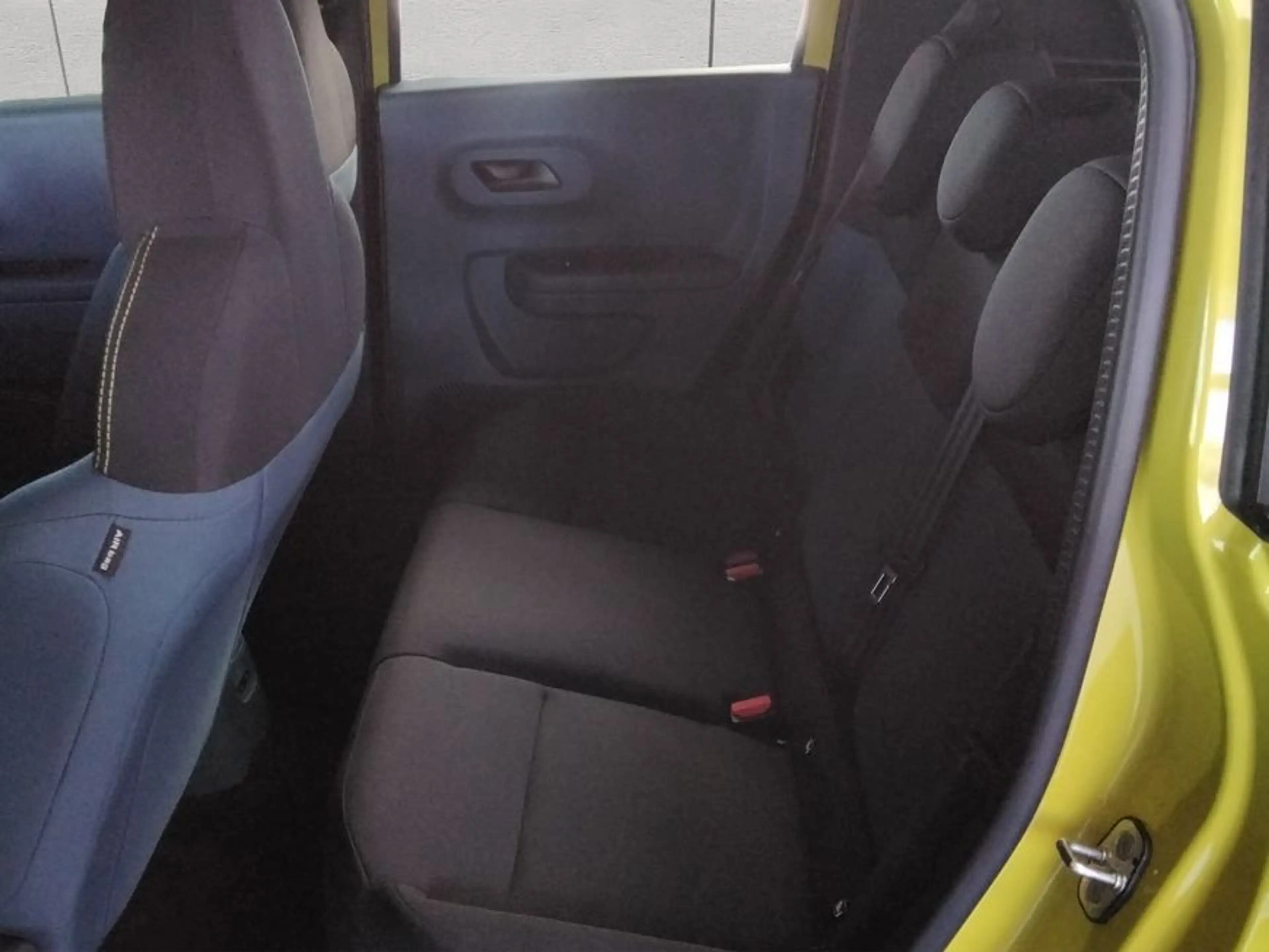 Fiat Grande Panda Hybrid 1.2 eDCT Business Edition — photo 17