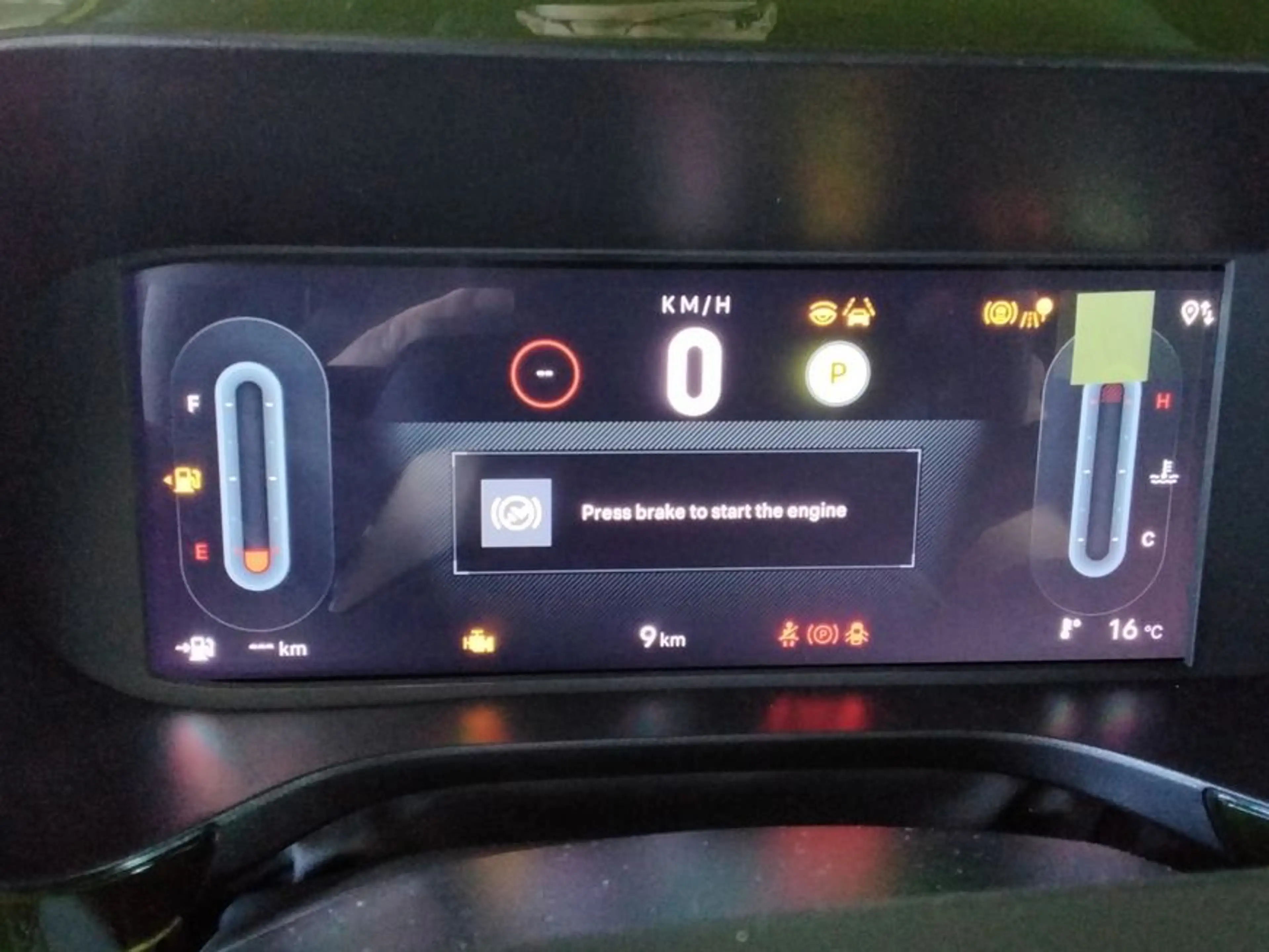 Fiat Grande Panda Hybrid 1.2 eDCT Business Edition — photo 12