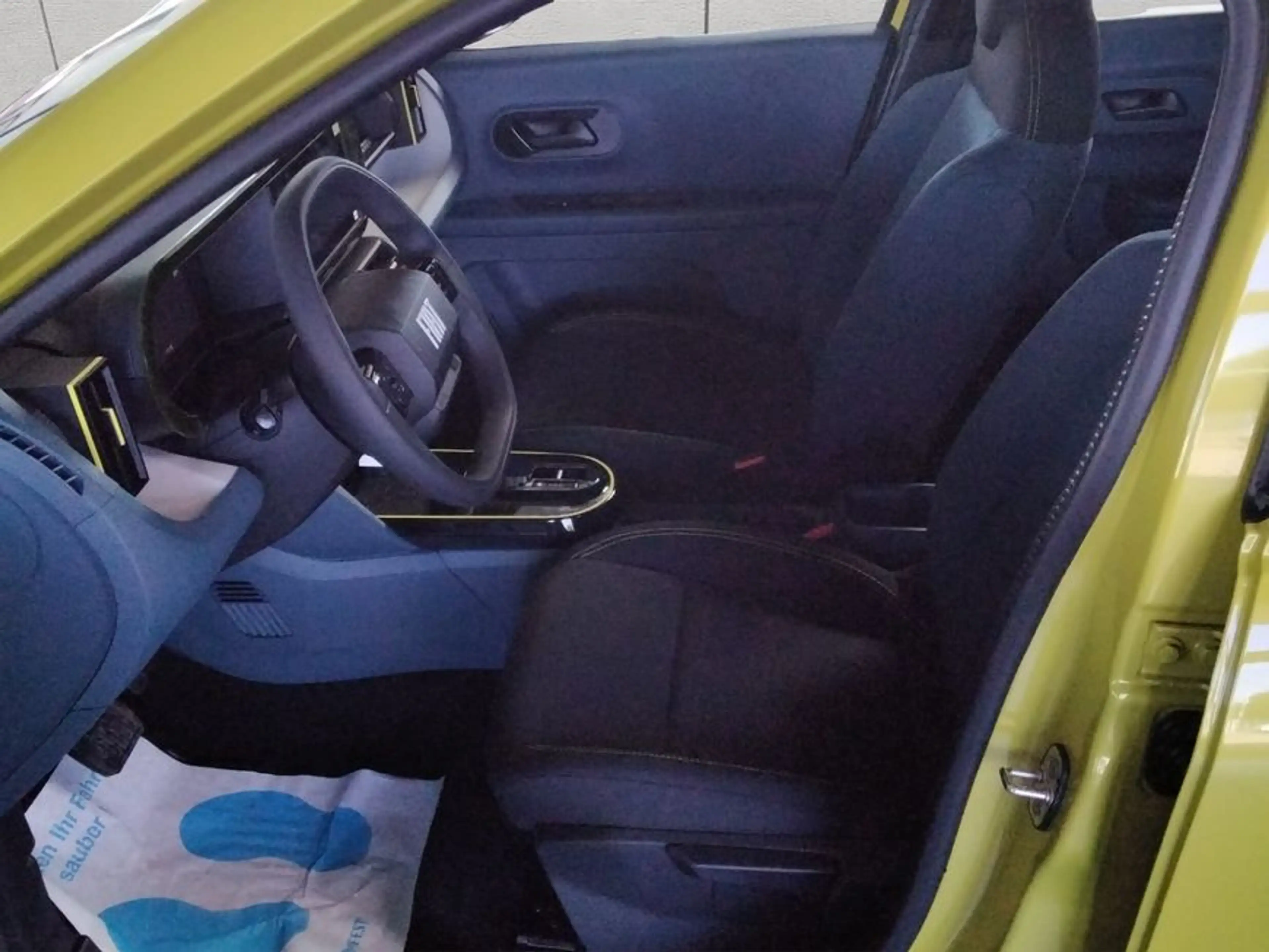 Fiat Grande Panda Hybrid 1.2 eDCT Business Edition — photo 10