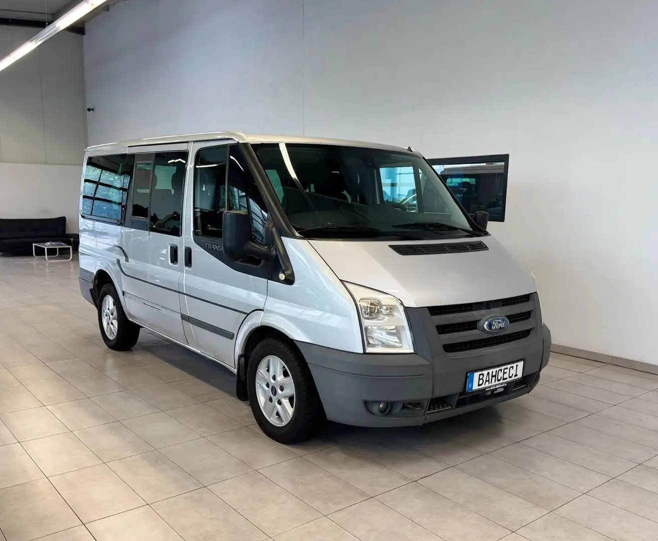 Ford Transit FT 300 K Euroline*Klima*Sthzg*AHK*6Sitze Plateado - 1