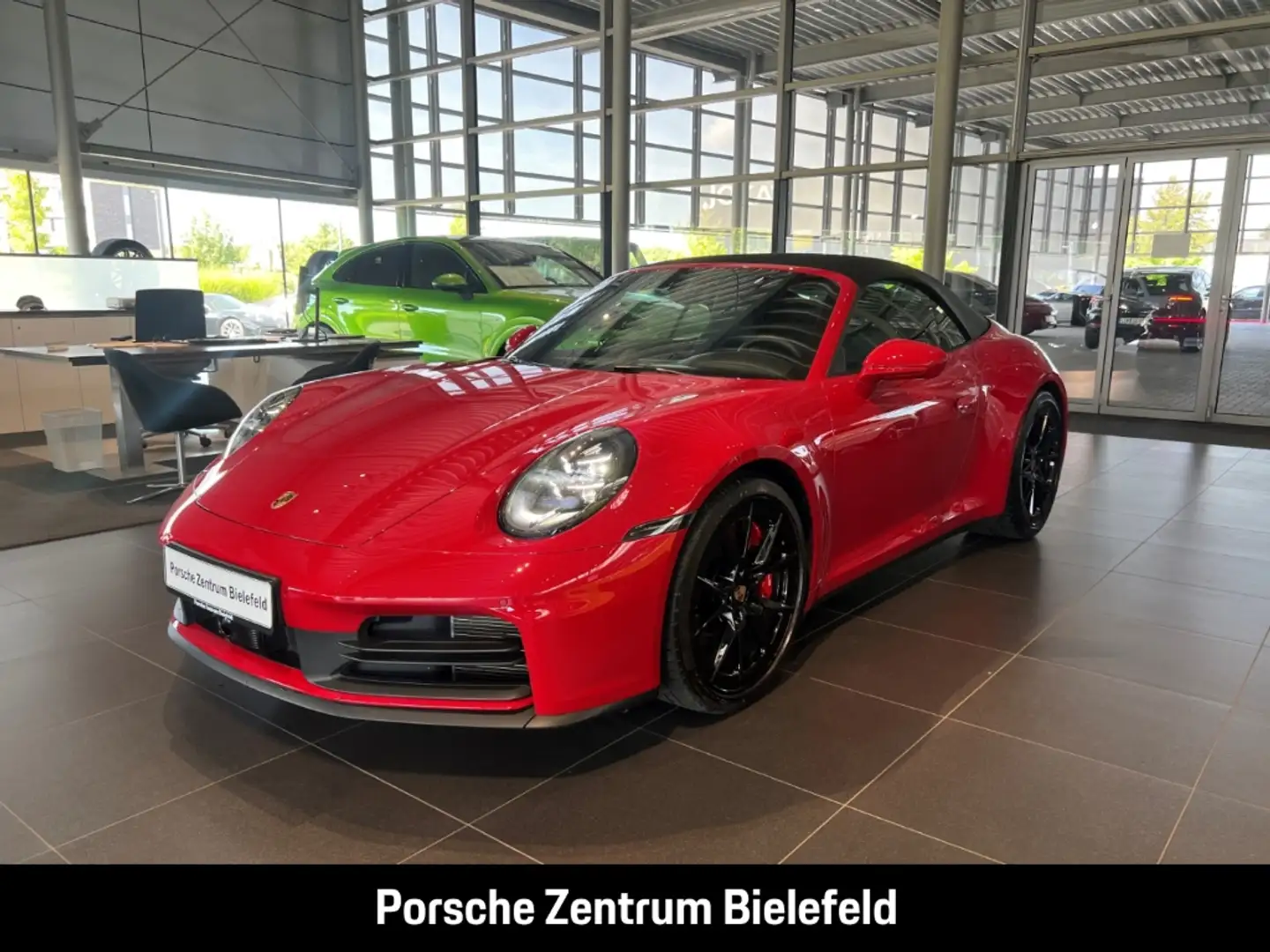 Porsche 992 911 Carrera S Cabriolet InnoDrive Sportabgas Rot - 1