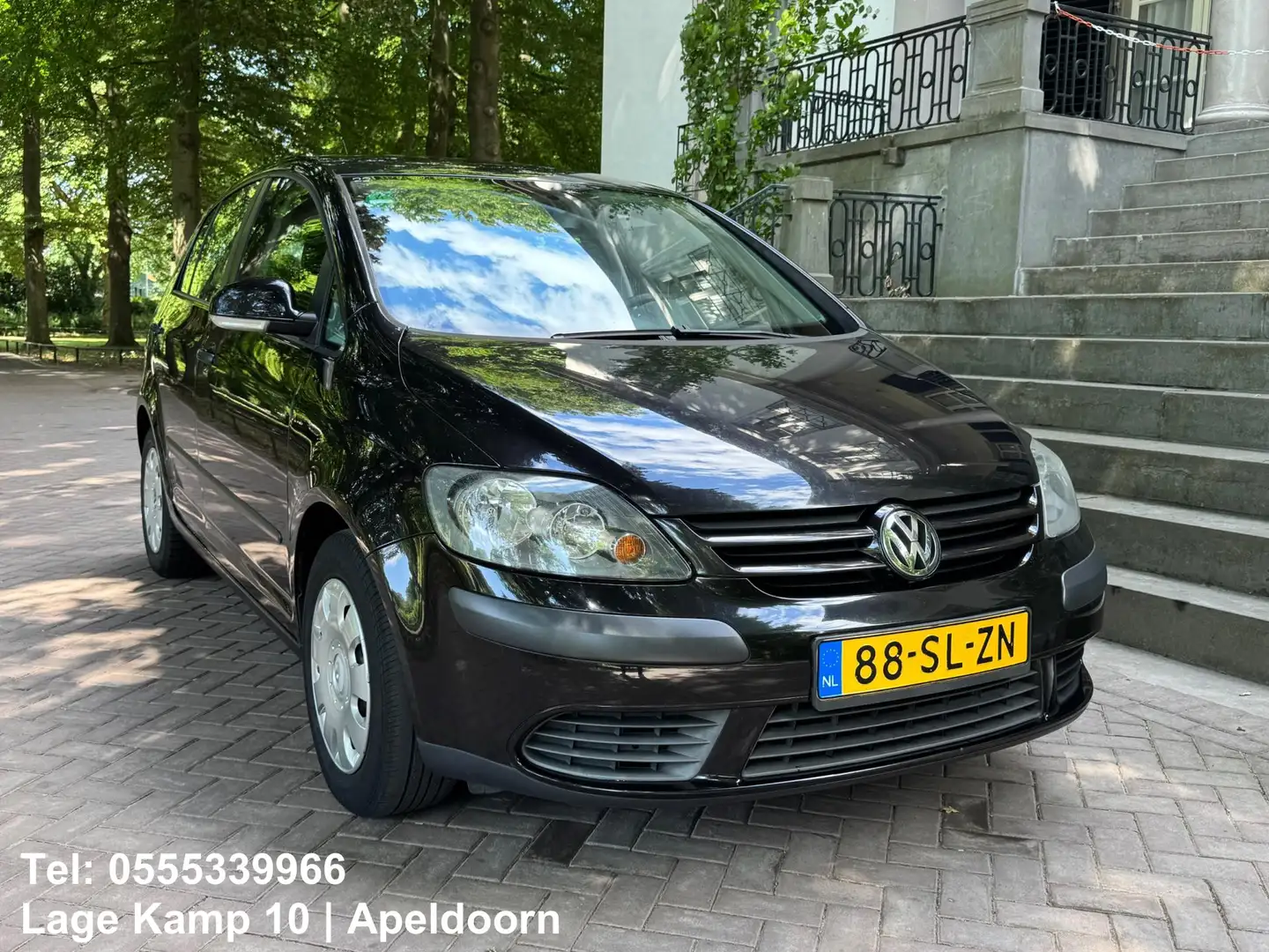 Volkswagen Golf Plus 1.6 FSI Comfortline Business apk tot 21.05.2026 Zwart - 1