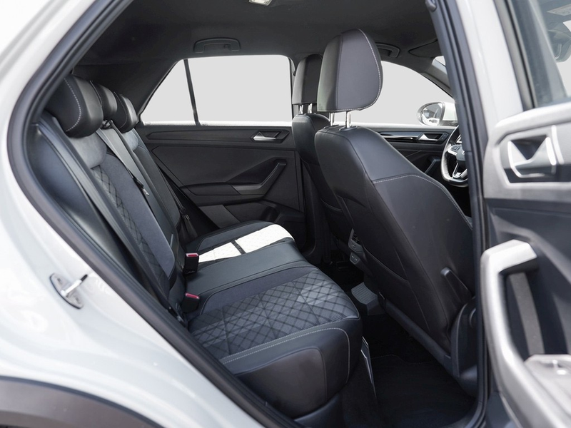 Volkswagen T-Roc 1.5 TSI R-Line /LED+/AppConect/DAB+/ACC — photo 11