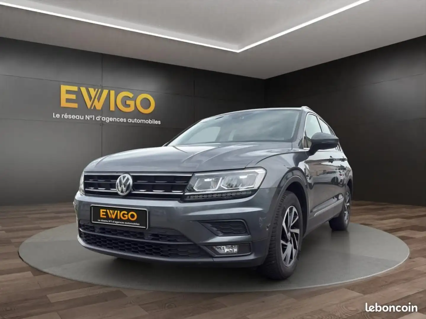 Volkswagen Tiguan 2.0 TDI 150 Ch CONNECT GARANTIE 6 MOIS Grau - 1