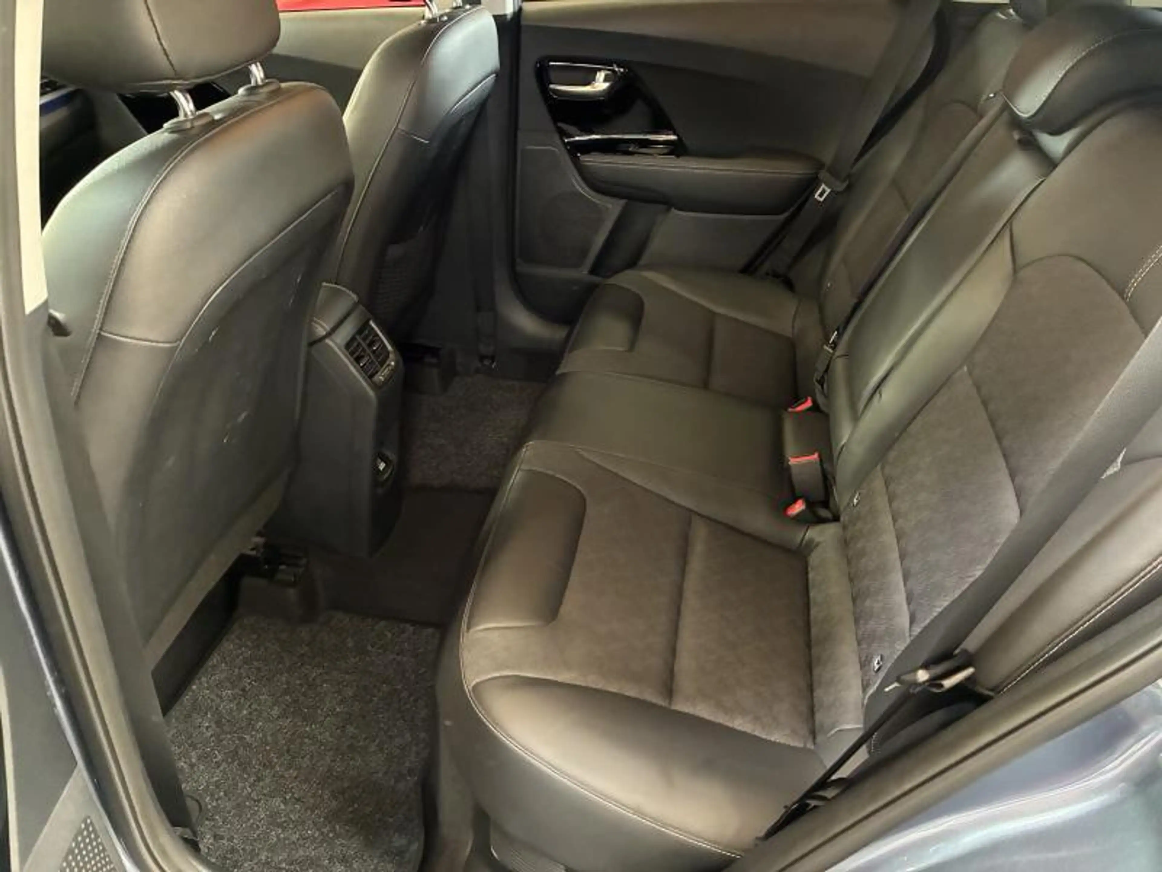 Kia Niro Sense — photo 14