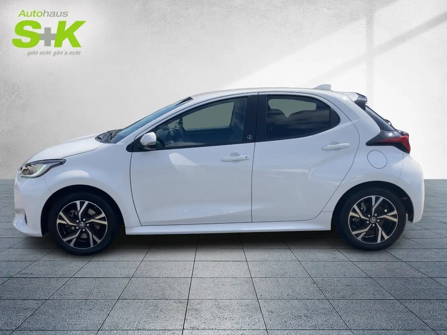 Toyota Yaris 1.5 Dual-VVT-iE Hybrid Team Deutshland*KAMERA* Weiß - 2