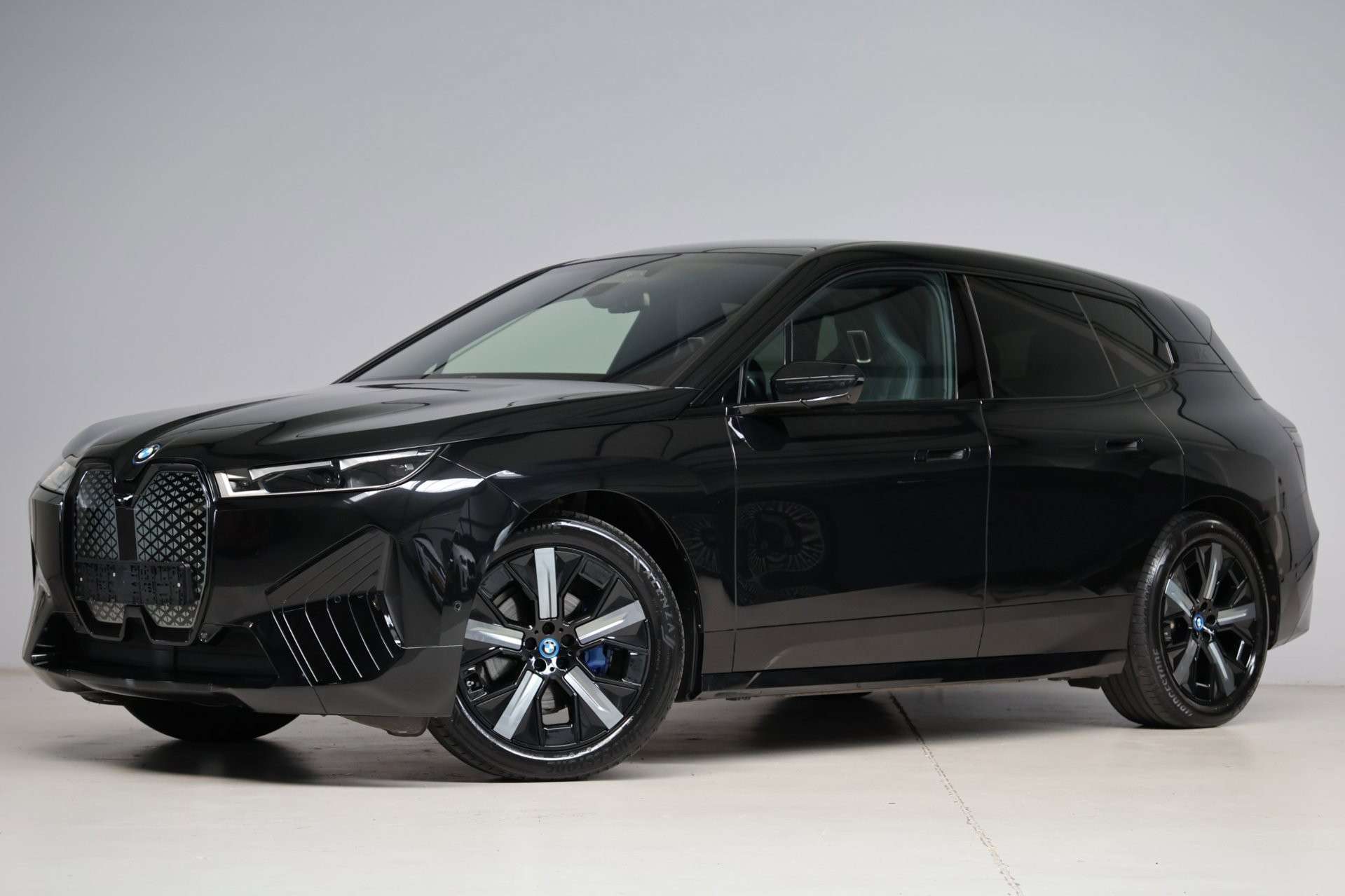 BMW iX