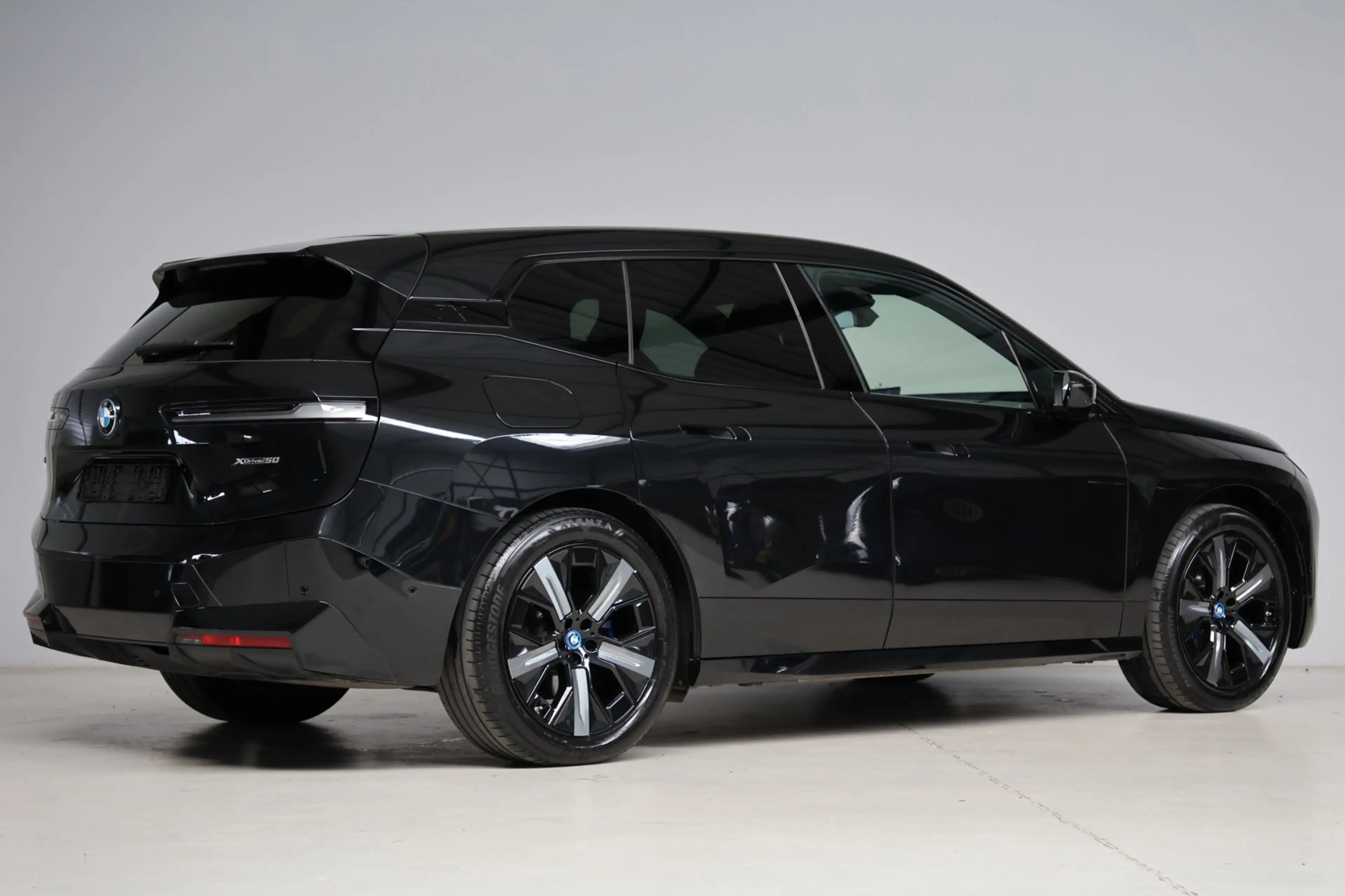 BMW iX XDrive50 High Executive 112 kWh | panoramadak skyl — photo 2