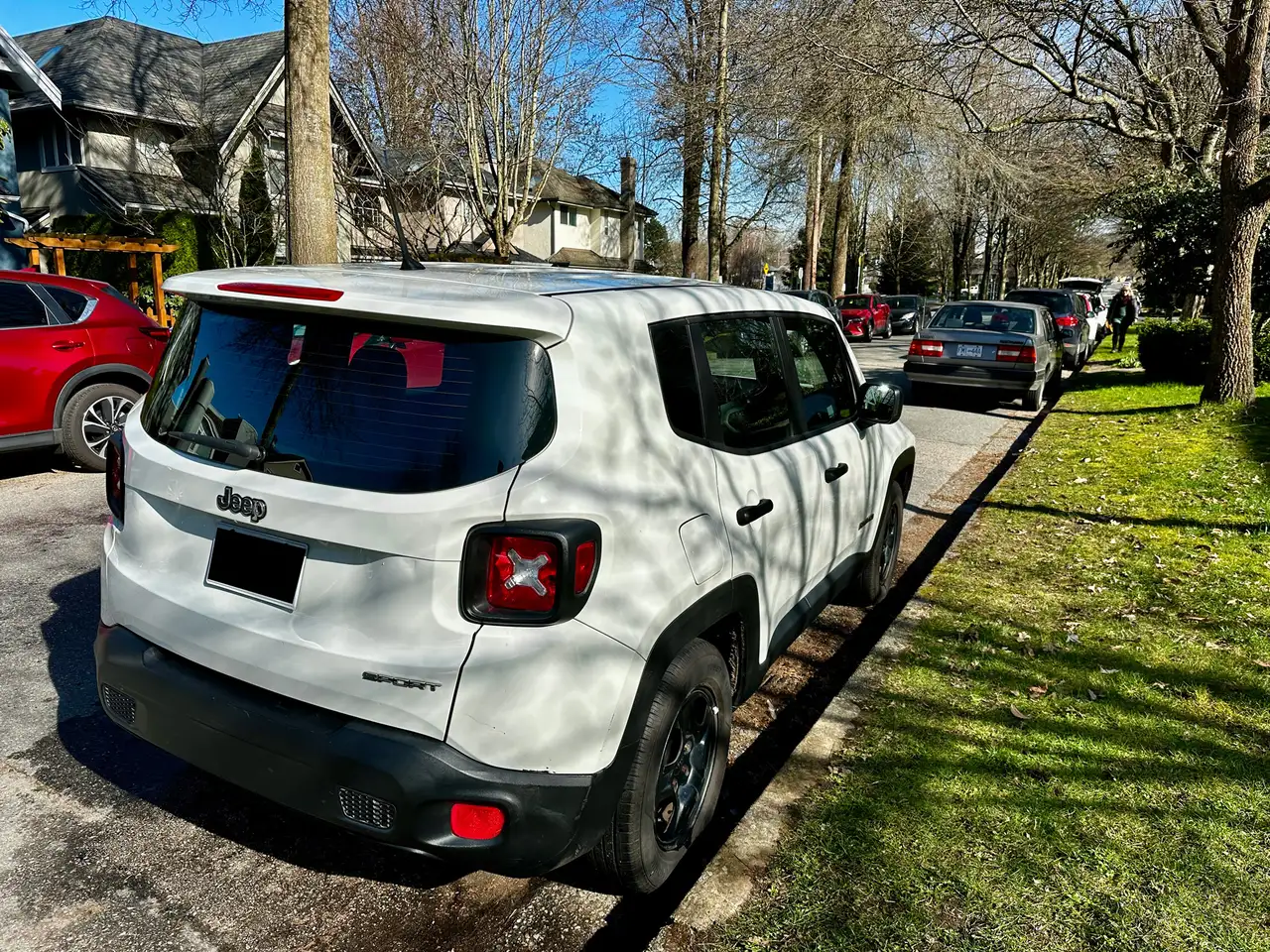 Jeep Renegade снимка Jeep Renegade